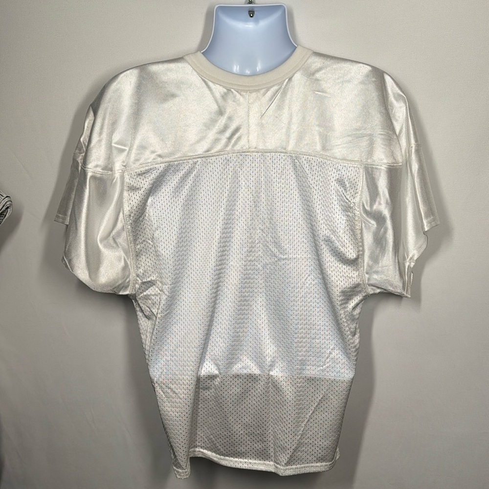 ❤️3/$30 Nike White Football Practice Jersey - Picture 4 of 6